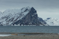 Beach and Rock / The beach and massive rock formation at Gåshamna – Hornsund, Svalbard