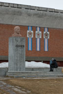 Statue of Lenin / Pyramiden, an abandoned Russian mining settlement