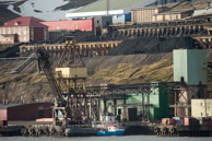 Loading gear at Barentsburg / Barentsburg, the last active Russian settlement in Svalbard